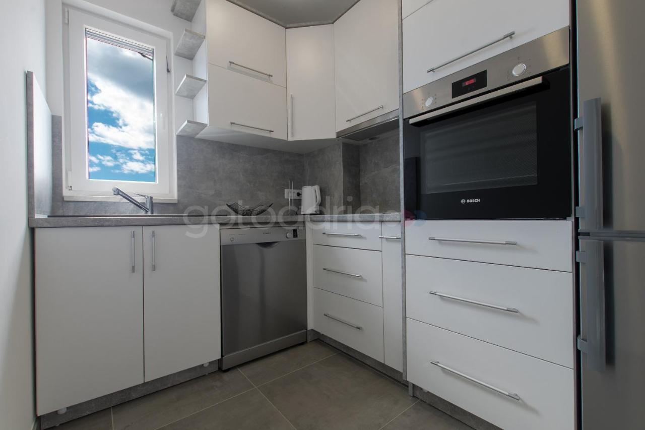 מאקרסקה Sea View Apartments Diana מראה חיצוני תמונה